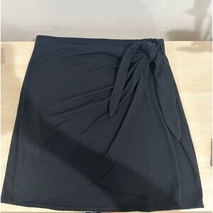 Aritzia Wilfred Women’s Saturn Mini Skirt